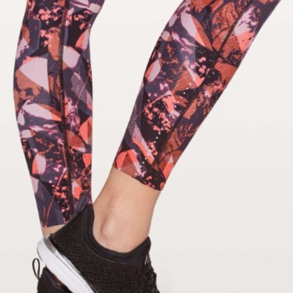 Lululemon Fast & Free 7/8 Tight II 25" Translucence Alpine White Multi Sz 8 - Picture 3 of 4